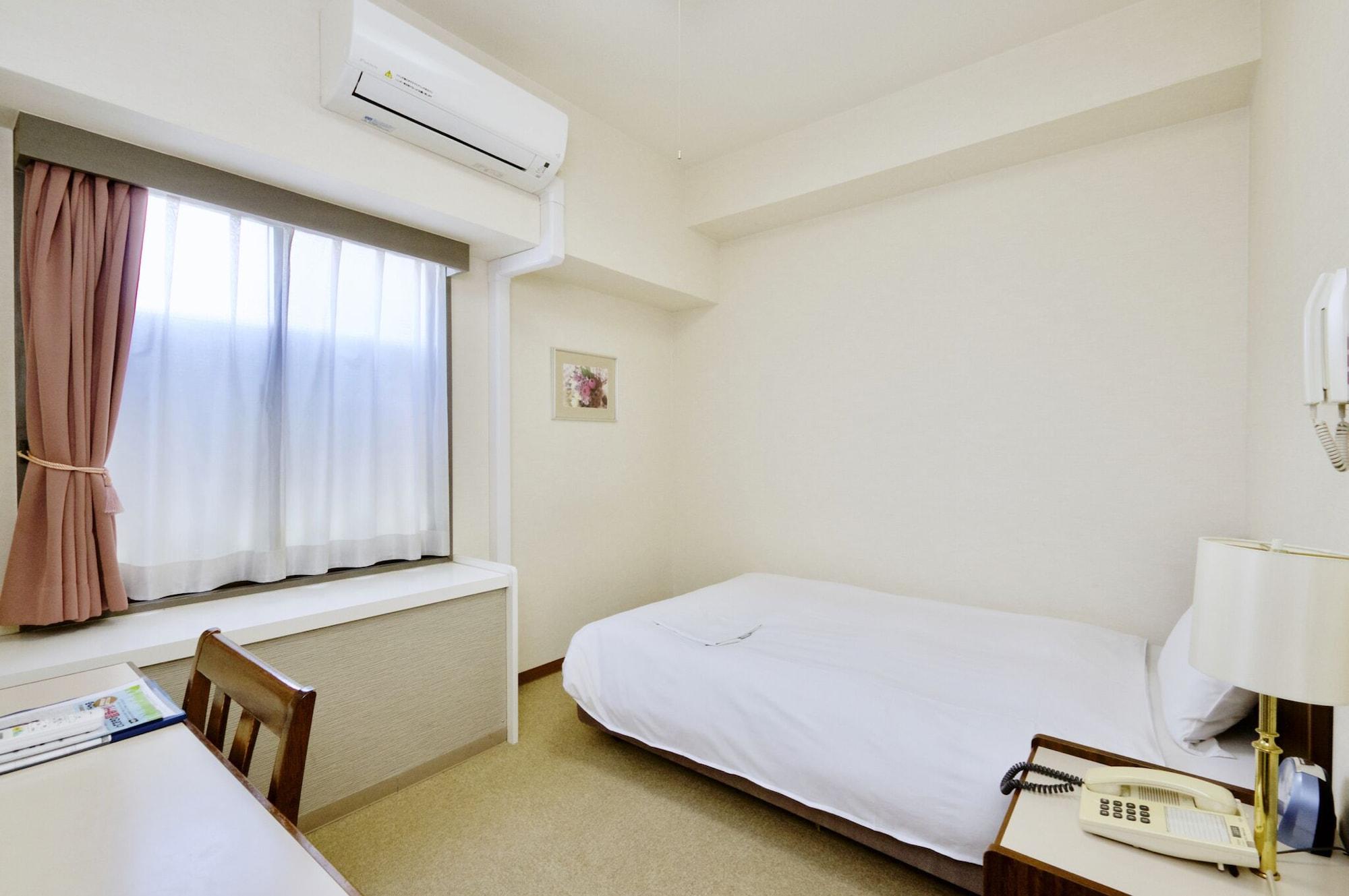 Sky Heart Kawasaki Hotel